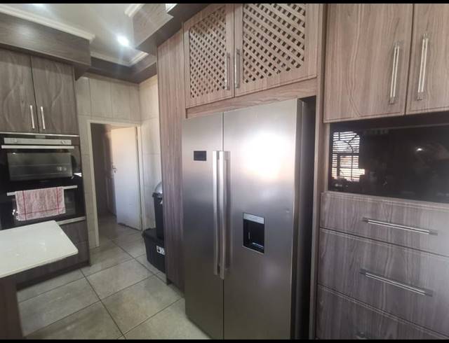 4 BEDROOM HOUSE FOR SALE IN DALPARK